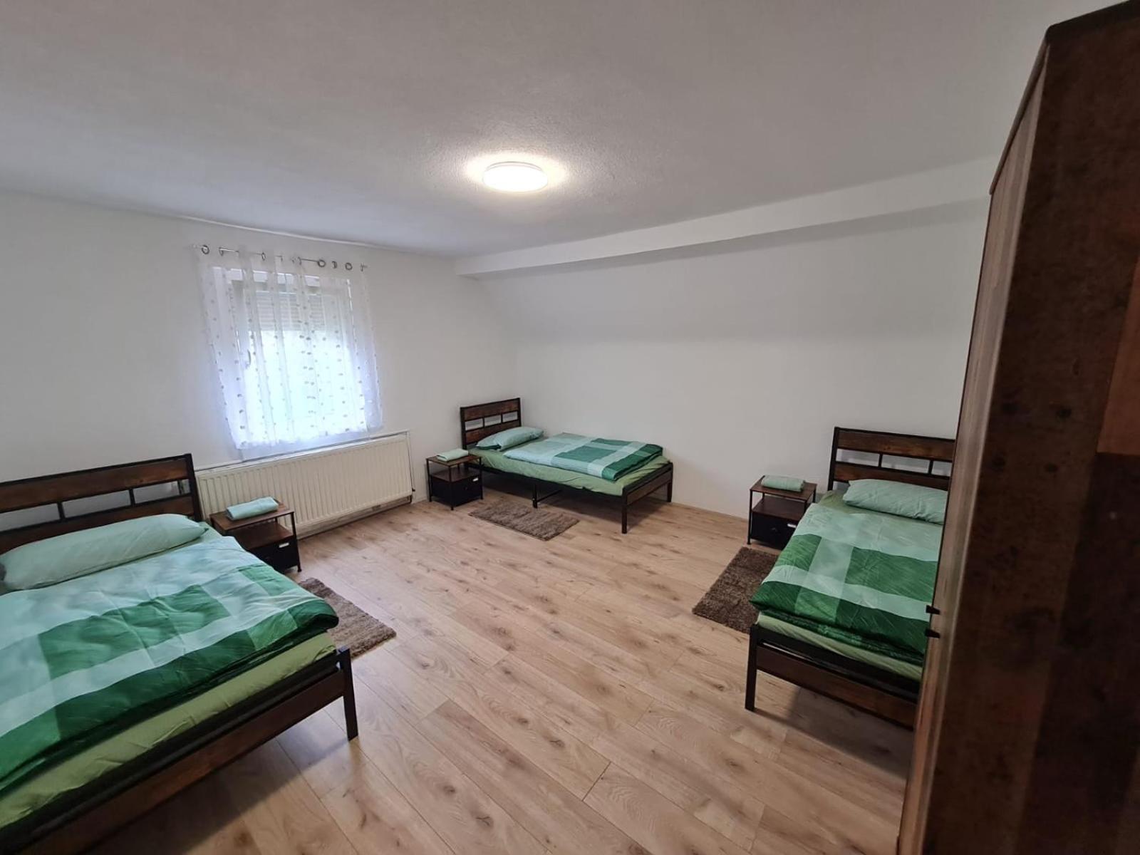 Husic Immobilien Und Handwerkerservice Rimbach  Екстер'єр фото