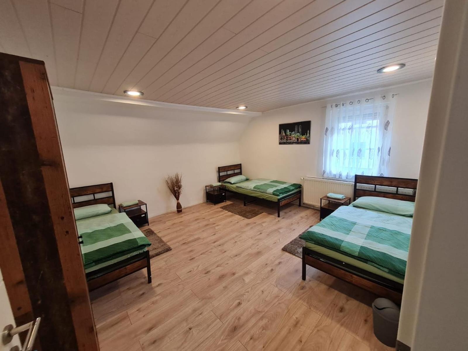 Husic Immobilien Und Handwerkerservice Rimbach  Екстер'єр фото